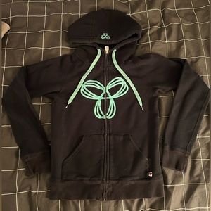 Black and mint TNA sweater 🖤